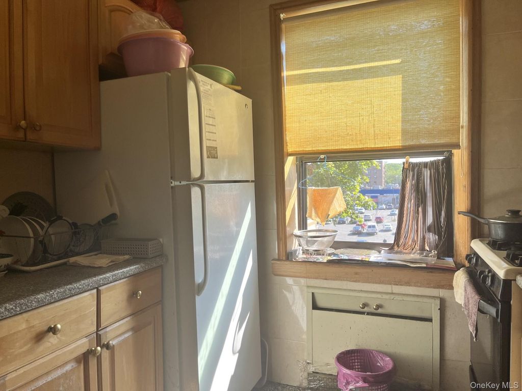 213-02 73rd Avenue 4D, Bayside, NY 11364 — photo 4