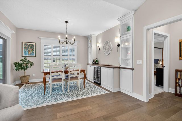 5912 Pigeon Creek Road, Bettendorf, IA 52722