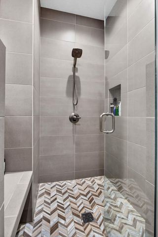 5912 Pigeon Creek Road, Bettendorf, IA 52722