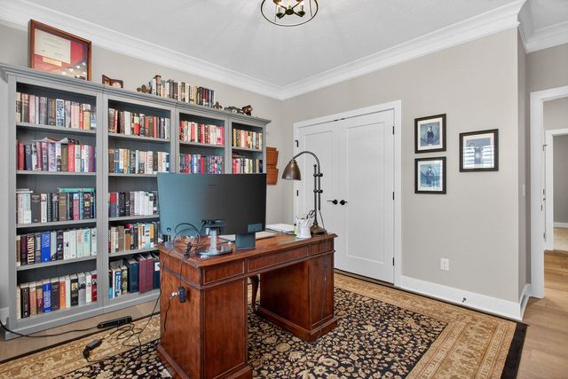 5912 Pigeon Creek Road, Bettendorf, IA 52722