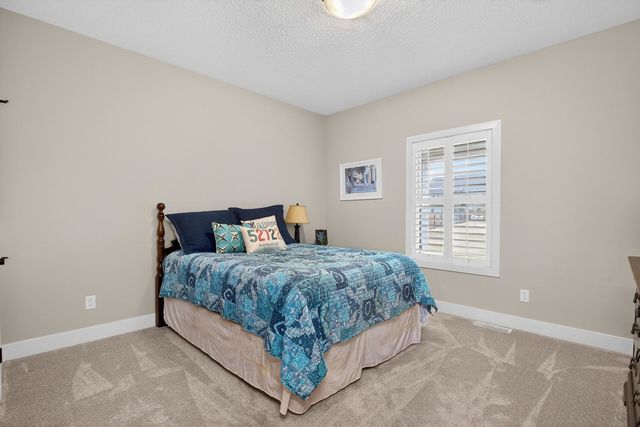 5912 Pigeon Creek Road, Bettendorf, IA 52722