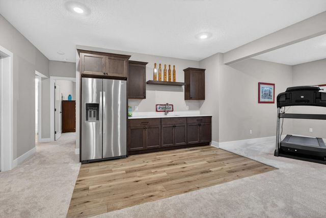 5912 Pigeon Creek Road, Bettendorf, IA 52722