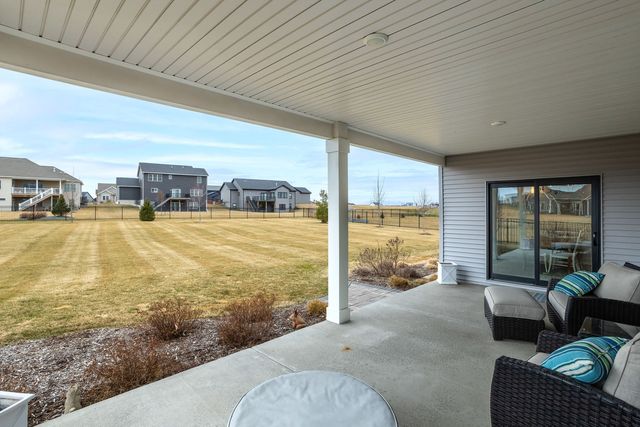 5912 Pigeon Creek Road, Bettendorf, IA 52722