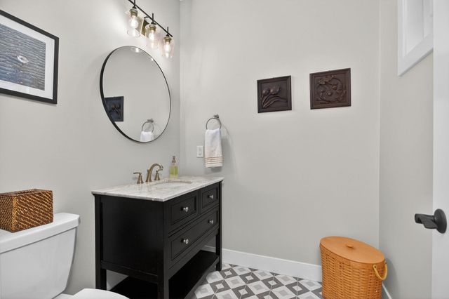 5912 Pigeon Creek Road, Bettendorf, IA 52722