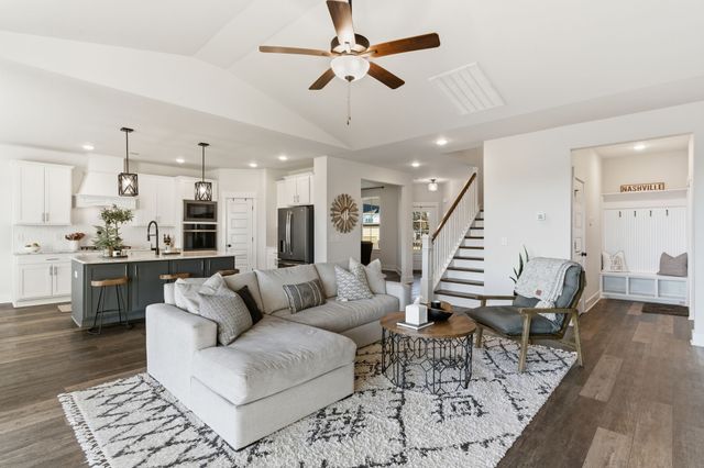 268 Christine Dr, Lebanon, TN 37087