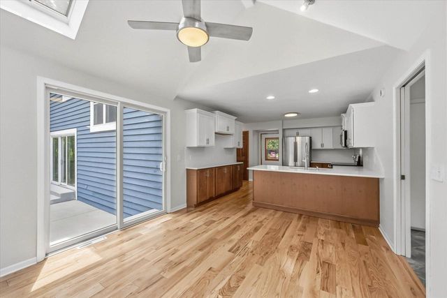 546 Beechwood DRIVE, Cedarburg, WI 53012