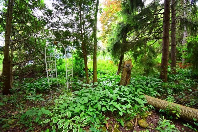 546 Beechwood DRIVE, Cedarburg, WI 53012