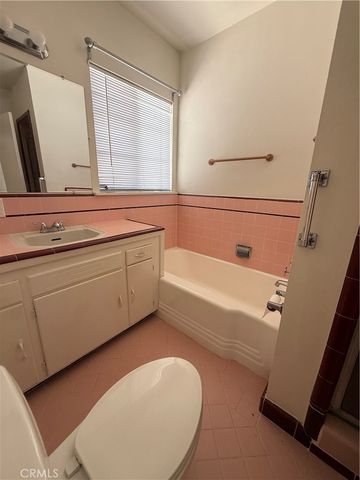 4909 Coldwater Canyon Avenue 6, Sherman Oaks, CA 91423
