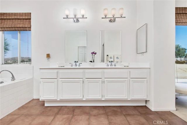 18593 Fort Lauder Lane, Perris, CA 92570