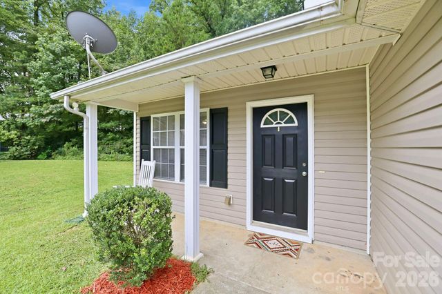 5205 Windy Valley Drive, Charlotte, NC 28208