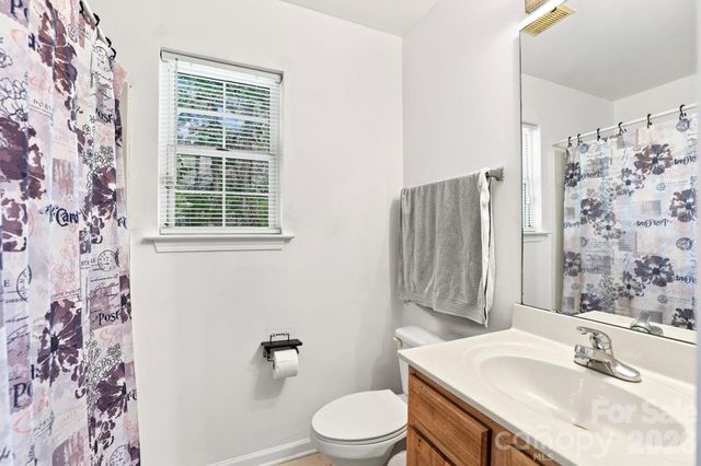 5205 Windy Valley Drive, Charlotte, NC 28208