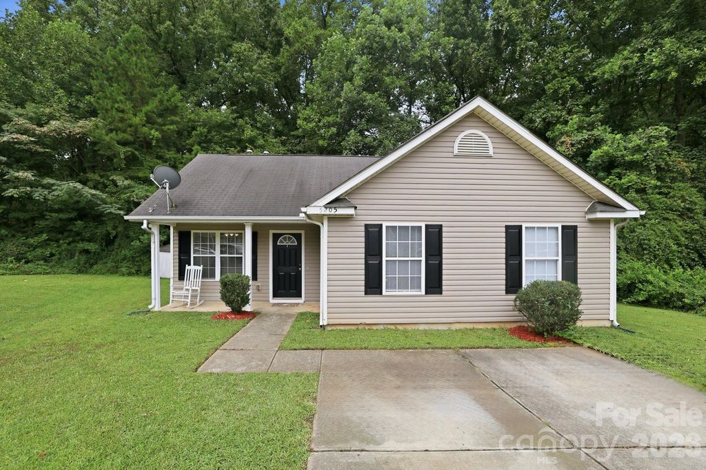 5205 Windy Valley Drive, Charlotte, NC 28208