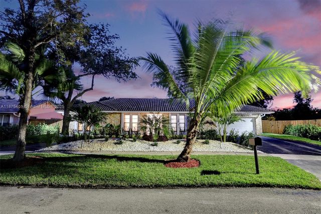 1960 SW 51st Ter, Plantation, FL 33317