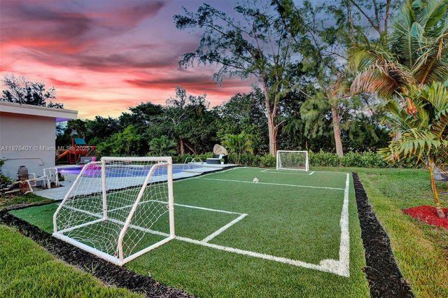 1960 SW 51st Ter, Plantation, FL 33317