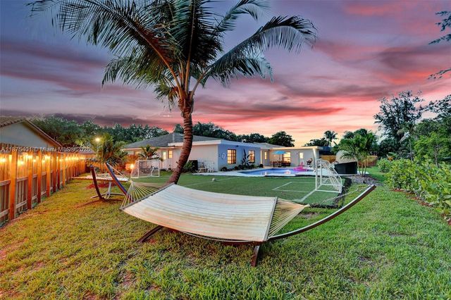 1960 SW 51st Ter, Plantation, FL 33317