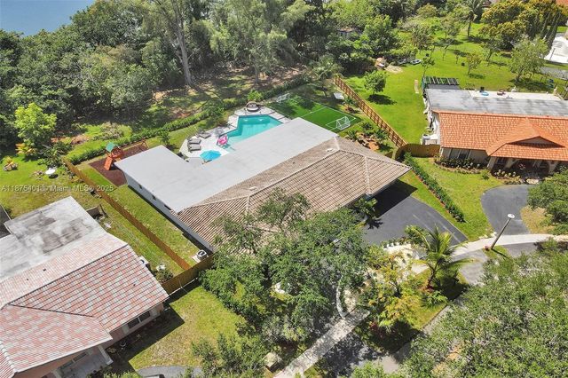 1960 SW 51st Ter, Plantation, FL 33317