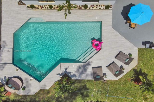 1960 SW 51st Ter, Plantation, FL 33317