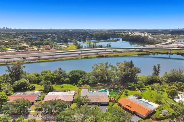 1960 SW 51st Ter, Plantation, FL 33317