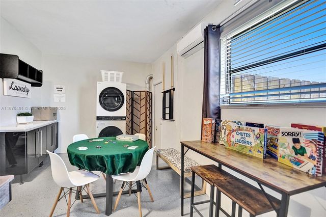 1960 SW 51st Ter, Plantation, FL 33317