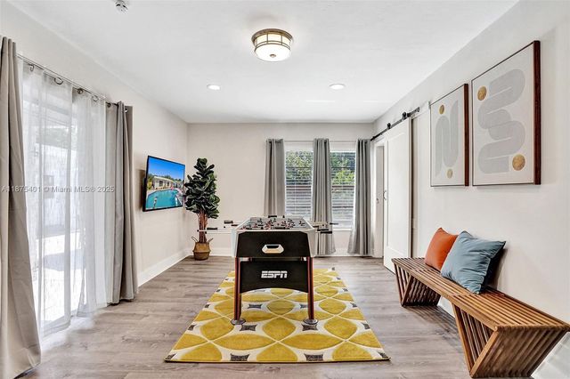 1960 SW 51st Ter, Plantation, FL 33317