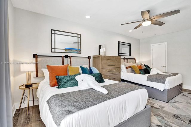 1960 SW 51st Ter, Plantation, FL 33317