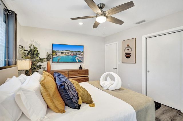 1960 SW 51st Ter, Plantation, FL 33317