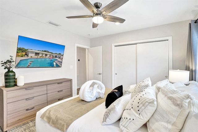 1960 SW 51st Ter, Plantation, FL 33317