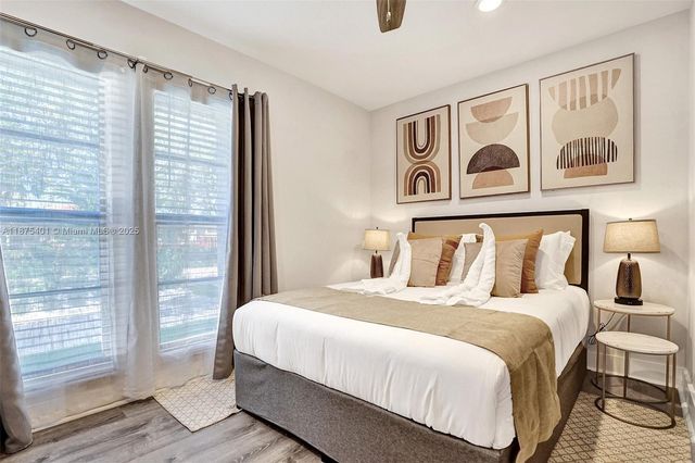 1960 SW 51st Ter, Plantation, FL 33317