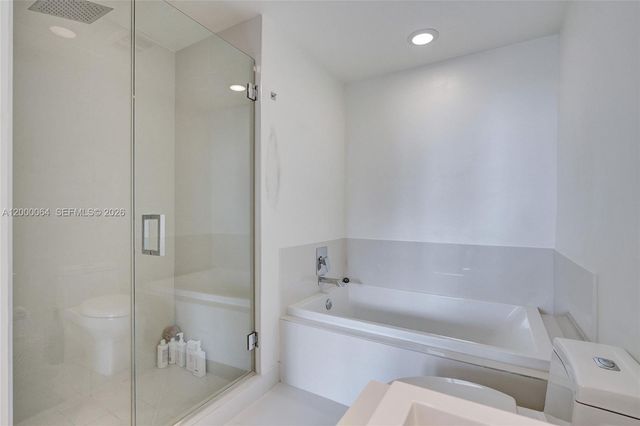 45 SW 9th St 1803, Miami, FL 33130