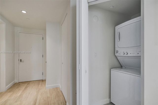 45 SW 9th St 1803, Miami, FL 33130