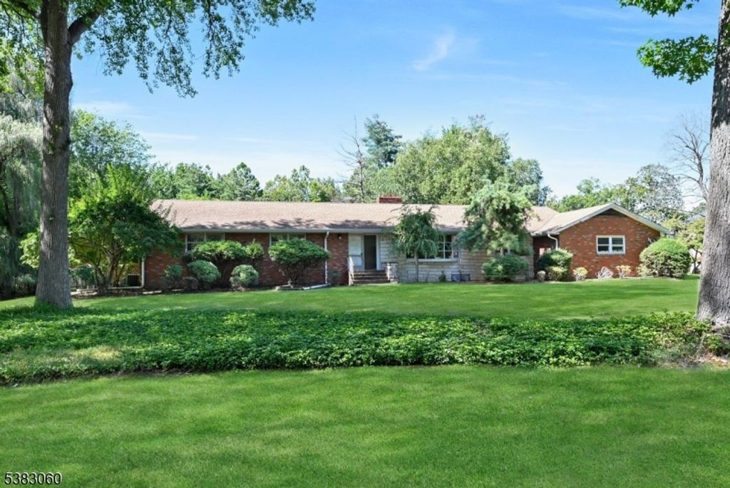 25 Piermont Rd, Norwood Boro, NJ 07648