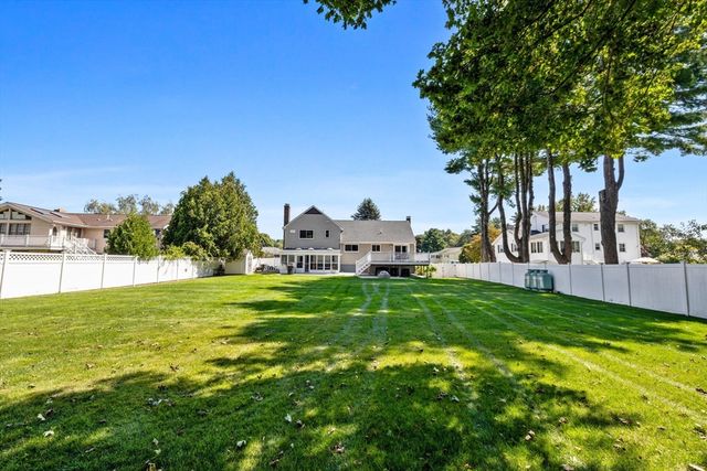 46 Juniper Dr, Saugus, MA 01906