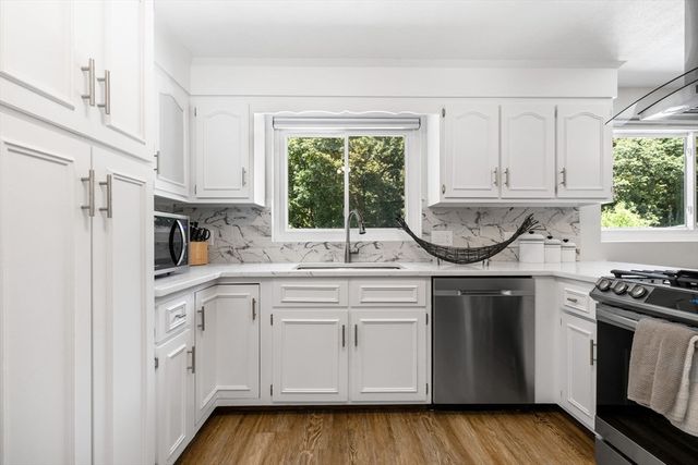 46 Juniper Dr, Saugus, MA 01906