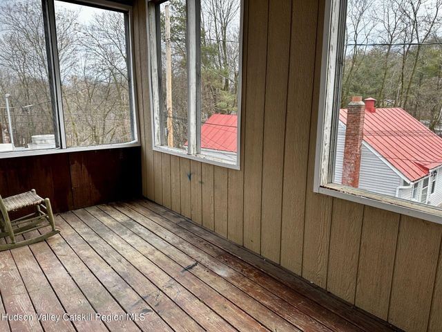 86 Vineyard Avenue 2, Highland, NY 12528