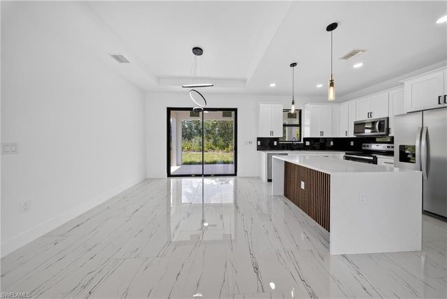 2606 63rd ST W, Lehigh Acres, FL 33971