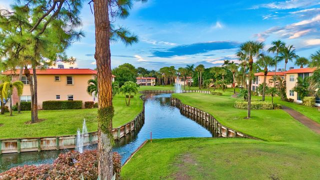 1911 SW Palm City Road J, Stuart, FL 34994