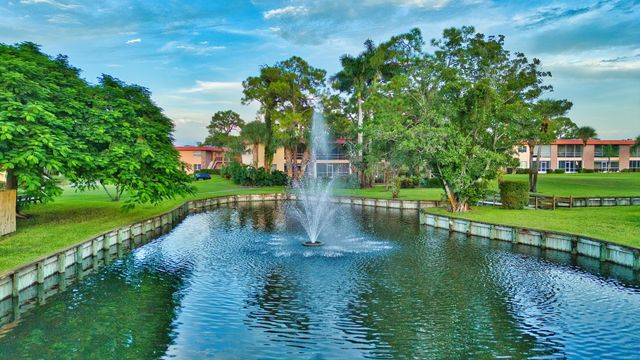 1911 SW Palm City Road J, Stuart, FL 34994