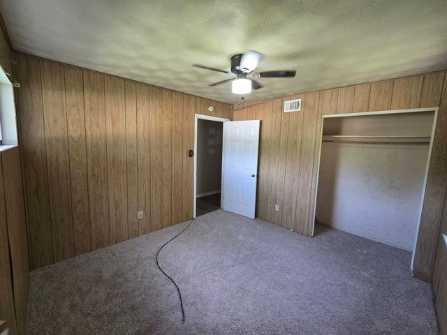 212 N Longacre Lane, Dallas, TX 75217