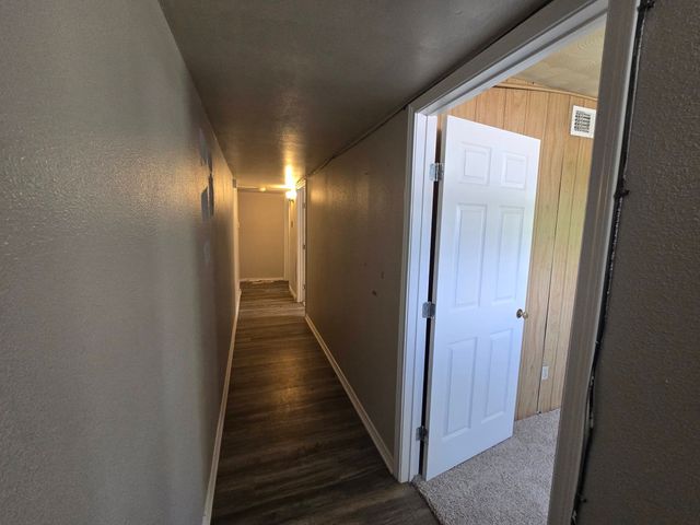 212 N Longacre Lane, Dallas, TX 75217