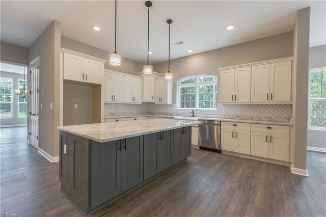 55 Taylor Farm, Virginia Beach, VA 23456