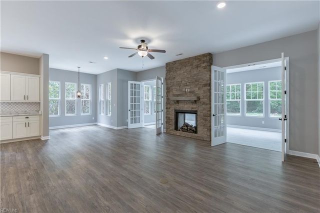 55 Taylor Farm, Virginia Beach, VA 23456