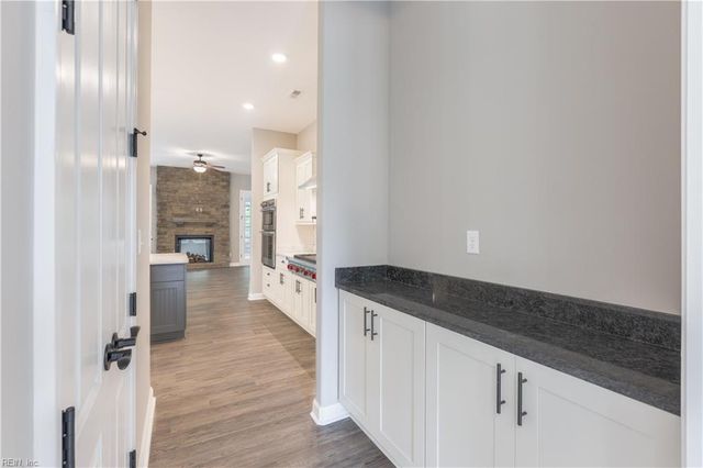 55 Taylor Farm, Virginia Beach, VA 23456