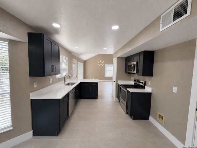 6418 Indian Run, San Antonio, TX 78233
