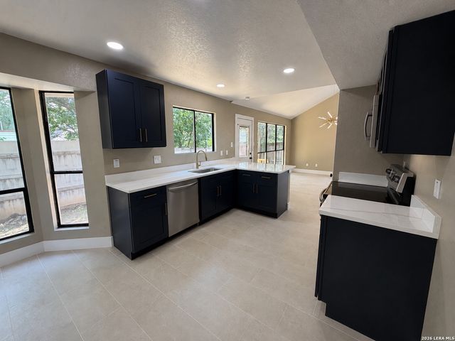 6418 Indian Run, San Antonio, TX 78233