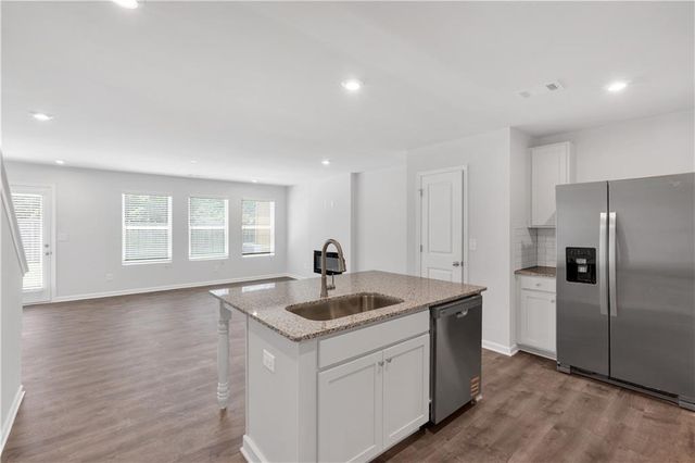 317 Rolling Green Road 107, Adairsville, GA 30103