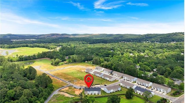 317 Rolling Green Road 107, Adairsville, GA 30103