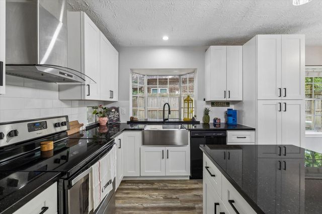5427 Fern Park Drive, Kingwood, TX 77339
