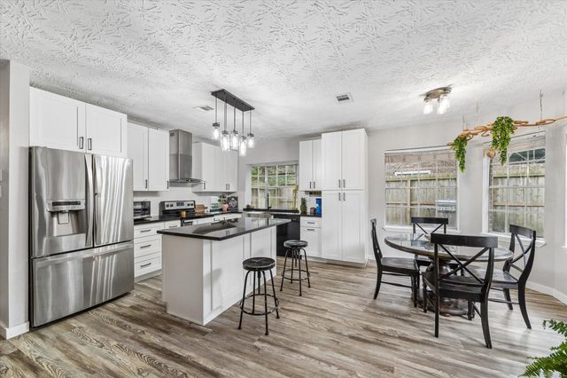 5427 Fern Park Drive, Kingwood, TX 77339