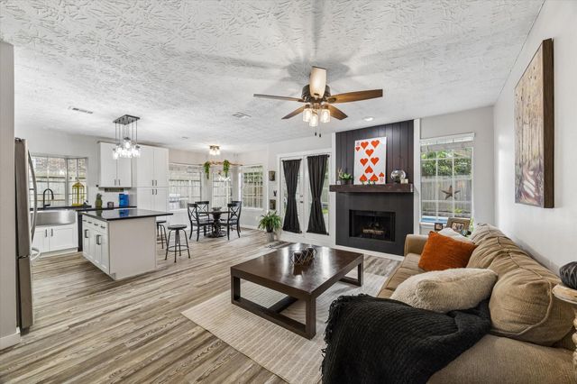 5427 Fern Park Drive, Kingwood, TX 77339