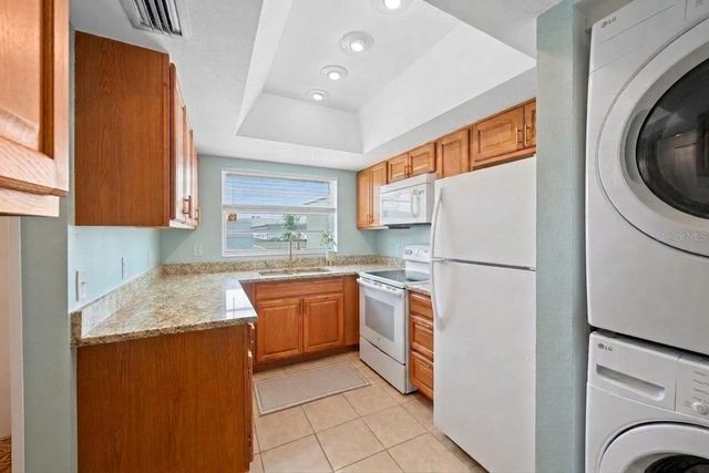 5964 7TH AVENUE W 5964, Bradenton, FL 34209